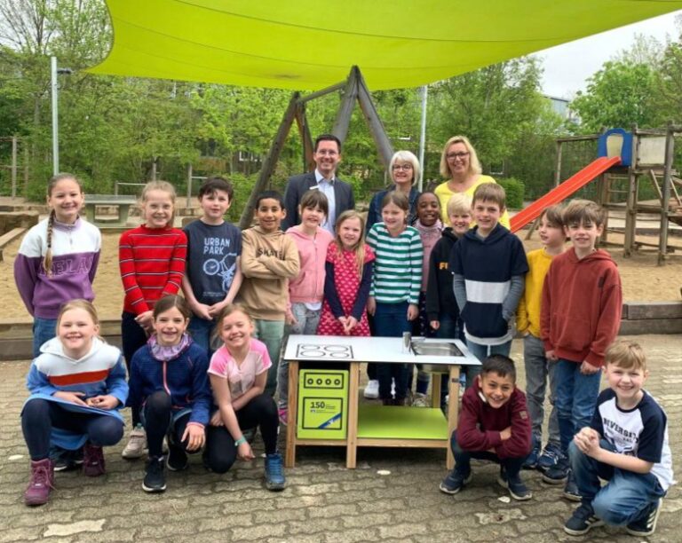 Sandkuchen, Lehmknödel, Matschburger gefällig? – GS Ochtersum